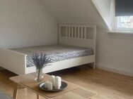 Helle 3-Zimmer-Wohnung im Altbau in Top-Lage Niederrad - Frankfurt (Main)