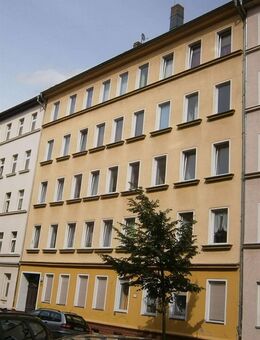 TOP SINGLEWOHNUNG! 2-Zimmer Wohnung mit Balkon, Bad m. Fenster u. Wanne - Leipzig