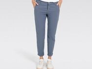 MAC Chinohose CHINO turn up mit dezentem Glanz, elegant und sportiv zugleich