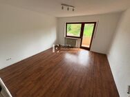 Gepflegte 1-Zimmer-Wohnung mit Balkon, Einbauküche und Stellplatz zu vermieten - Würzburg