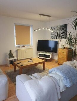 Schöne 4-Zimmer-Wohnung mit Balkon zu vermieten - Hof