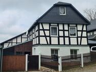 Gut erhaltenes Fachwerkhaus mit Nebengebäude und wunderschönem Garten zu verkaufen - Mohlsdorf-Teichwolframsdorf