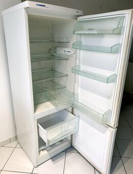 Liebherr Kühlschrank mit 2 Gefrierfächer aus Düsseldorf - Ratingen