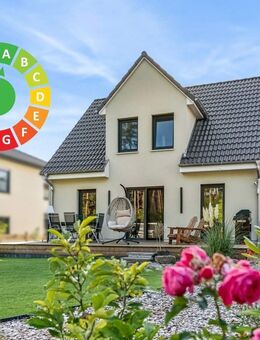 Bezugsfrei - KfW 55 - Modernes Niedrigenergie-Einfamilienhaus in Rauen - Rauen