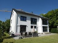 Energieeffizientes Zweifamilienhaus am Südhang von Dinkelsbühl - Dinkelsbühl