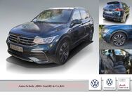 VW Tiguan, 2.0 TDI R-LINE, Jahr 2024 - Bayreuth