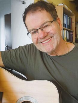 Naturwissenschaftler sucht Freundschaft und mehr... - Gessertshausen