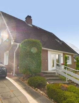 Henstedt-Ulzburg: Charmantes Haus mit 4 Zimmern und kleinem, idyllischem Garten! - Henstedt-Ulzburg