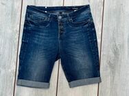 Short von Fransa Gr. 36 blau - Vechta