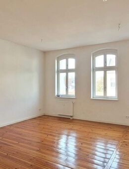 Großzügige 3 Zimmer im sanierten Altbau, offene Küche und traumhaften Balkon zum relaxen! - Berlin