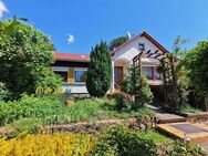 Klein, solide, vielseitig - Wohnhaus mit großem Grundstück - Eisenach