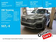 VW Touareg, 3.0 V6 TDI R-Line Fahrassistent Travel Emergency, Jahr 2022 - Frankfurt (Main)