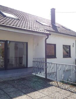 Zweifamilienhaus zu vermieten - ideal für Mehrgenerationenfamilie! Frei ab sofort - Freiberg (Neckar)