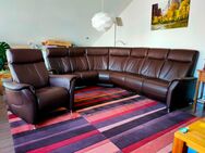 POLINOVA Ledersofa Couch mit vielen Comfortfunktionen - Fritzlar