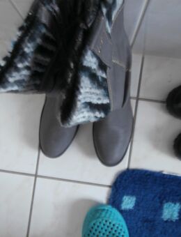 verkaufe 3Paar Damenstiefel Grösse 37 wenig getragen - Falkenstein (Vogtland) Zentrum