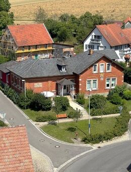 Back to School! Ehem. Schulhaus, liebevoll und top saniert, in naturnaher Lage - Meeder