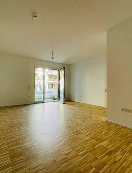 Große 1-Zimmer Wohnung mit Terrasse und Einbauküche - Nürnberg