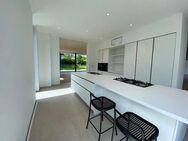 VILLA WITTLAER - NEUBAU - HOHE DECKEN; KAMIN; EINBAUKÜCHE; PARKETT - LUXUS - Düsseldorf
