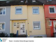 Reihenmittelhaus in Neutraubling voll unterkellert mit Garten und Terrasse - Neutraubling