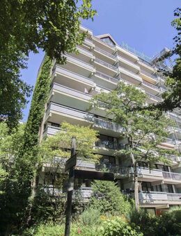 Charmante Barrierefreie 3-Zimmer-Wohnung mit zwei Balkonen und Tiefgaragenstellplatz in Köln-Weiden - Köln