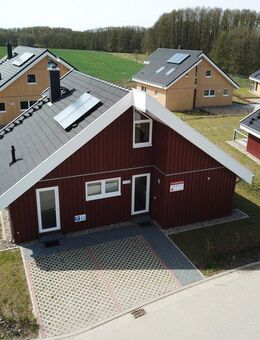 Preissenkung! Sehr attraktives und modernes Ferienhaus im FP Mirow - Baujahr 2022 - Seenähe! - Mirow