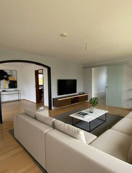 3 Familienhaus in ruhiger Lage in Sulz-Kastell und unmittelbarem Anschluss an die A81 - Sulz (Neckar)