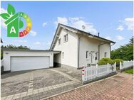 Traumhaft schönes Einfamilienhaus mit großem Garten, Doppelgarage in Zweibrücken - sofort bezugsfrei - Zweibrücken