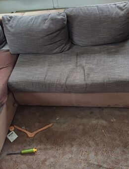 Gut erhaltende Schlafcouch zu verschenken an Selbstabholer Morgen den22.7 gamztägig - Sprockhövel