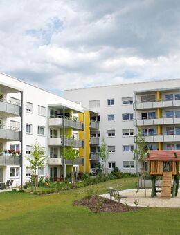 Geräumige 3,5-Zimmerwohnung mit Balkon zum Innenhof - Regensburg