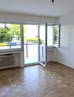 Helle 3-Zimmer-Wohnung mit Balkon in zentraler Lage von Steinbach (Taunus) - Steinbach (Taunus)