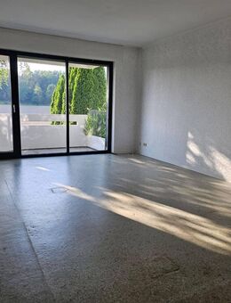 Attraktive 4-Zimmer-Wohnung mit separatem Eingang in ruhiger Lage von Rüthen - Rüthen