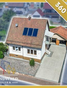 Sofort bezugsbereit! Attraktives EFH mit 2 Wohneinheiten, Garten, Terrasse und Garagen - Fischbach (Dahn)