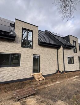 Neubau, DHH mit Garten in Südlage - Hamminkeln