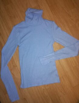 dünner, hellblauer Rollkragensweater, Pulli, gerippt, stretchy - Wernigerode Zentrum