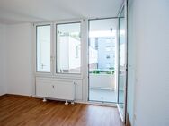 * WOHNEN IN SÜDLAGE * Top san. 2-Zimmer-Wohnung m. Südbalkon - Duisburg