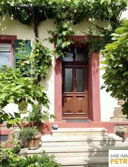 WOHNEN UND ARBEITEN VEREINT - HISTORISCHES JUWEL MIT CHARME UND NUTZUNGSVIELFALT - Ockenheim