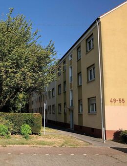 Modernisierte, schöne 2-Zimmerwohnung in Zeilsheim sucht SIE! - Frankfurt (Main)