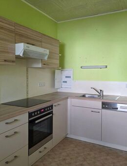 Vermiete eine gepflegte 3-Raumwohnung mit Einbauküche, Balkon und Stellplatz - Bernstadt (Eigen)