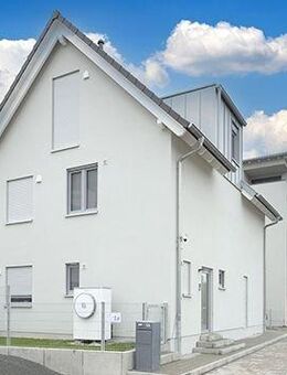 Neubau: Freistehendes Energieeffizienzhaus mit moderner Luft-Wasser-Wärmepumpe, Fußbodenheizung & Keller mit ca. 54 m² - Hochspeyer