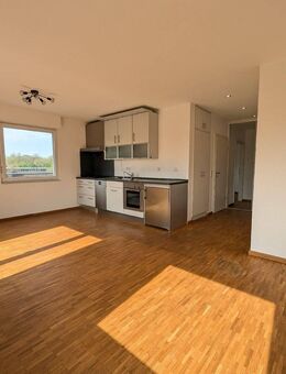 Wohnung mit Penthouse-Charakter und Aufzug zentral aber ruhig in Wesel - Wesel