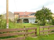 Ehemalige Hofstelle mit 4 Häusern, 3 Wohneinheiten, Badeteich, Gartenland in Schönefeld bei Berlin OT Rotberg - Schönefeld