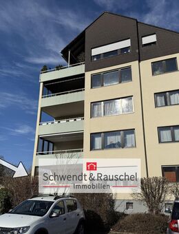 Sehr gepflegte 5-Zimmer-Eigentumswohnung mit Garage in Friedrichsdorf - Friedrichsdorf
