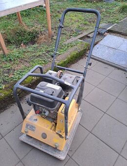 BAUMAX Rüttelplatte VP 16/44 102 kg - Mannheim