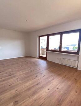 Große EG Wohnung mit 3 Schlafzimmern und Terrasse - Schlüsselfeld