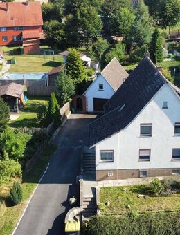 Familienfreundliches Ein- bis Zweifamilienhaus mit Wintergarten und großem Grundstück in Lamspringe - Lamspringe