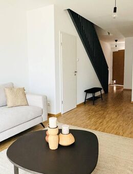Familientraum: Stilvolles Neubau-Stadthaus mit 5 Zimmern und kleinem Garten - Hannover