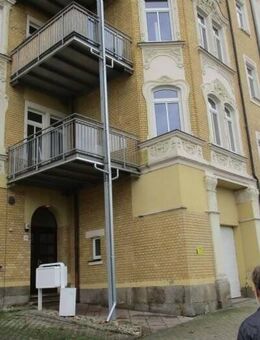 Attraktive 2 - Zi.- Wohnung mit Balkon im Grünen mit hervorragender Aussicht über Plauen - Plauen