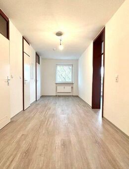 Umfassend sanierte großzügige Familienwohnung inkl. ebenerdiger Dusche - Dortmund