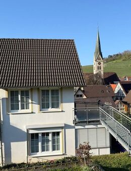 Großzügige Wohnung mit Ausbaupotenzial - Ebringen