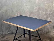 Vintage Fabrik Tisch Esstisch mit Linoleum-Tischplatte - Berlin Friedrichshain-Kreuzberg